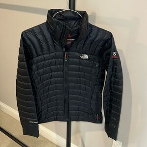 Women’s North Face Summit Series 800 Pro Jacket, Black Size Small